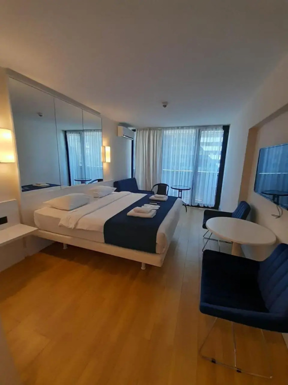 Inn Khimshiashvili 27