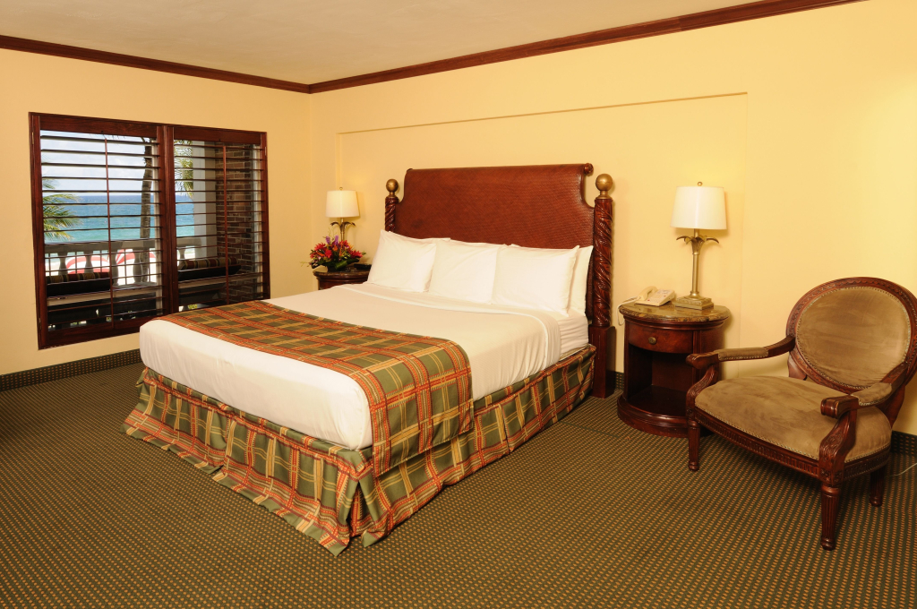 Beachcomber Resort & Club