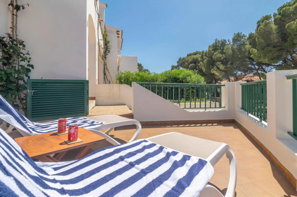 SES FONTS C25 - Charming flat with shared pool and close to the beach Free WiFi