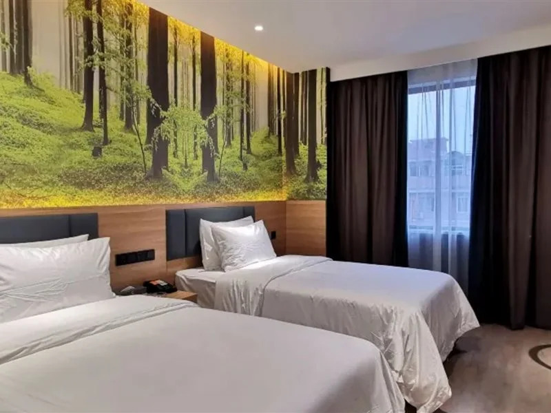 Xixia Guose Tianxiang Riverbank Hotel (Times Square - Music Fountain Branch)