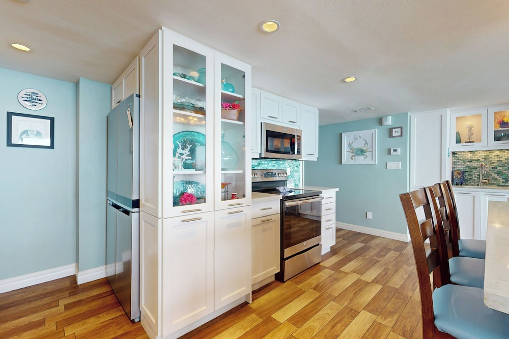 3BR w/ Stellar Gulf Views: Suntide III - Unit 803