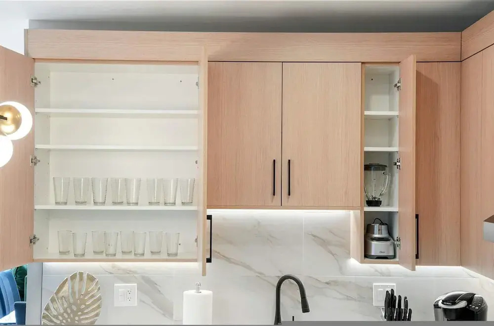 Welcoming Month Long Stays 2BD 2BA With Parking