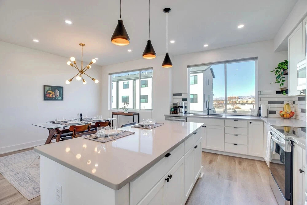 Mtn-view Balcony: Riverside Grand Junction Home