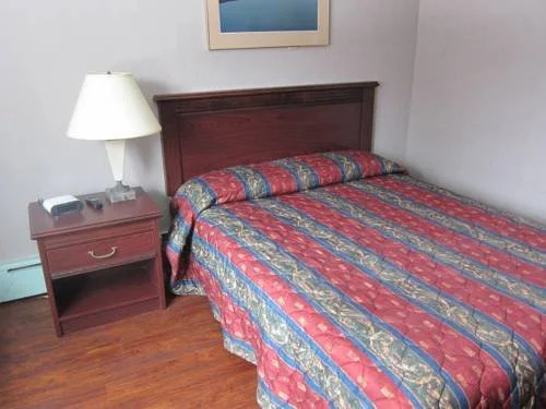 Pari's Motel