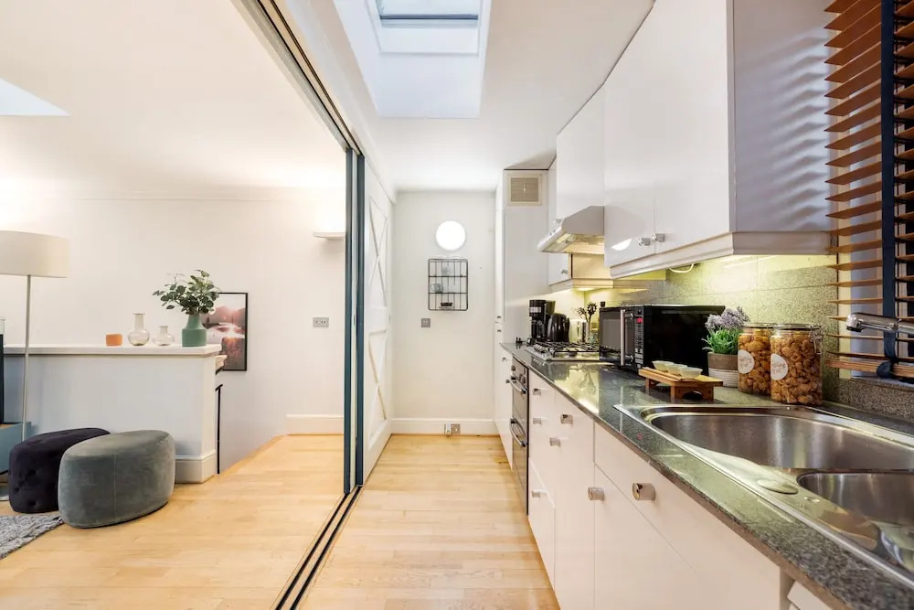 Knightsbridge - Hyde Park Apartment