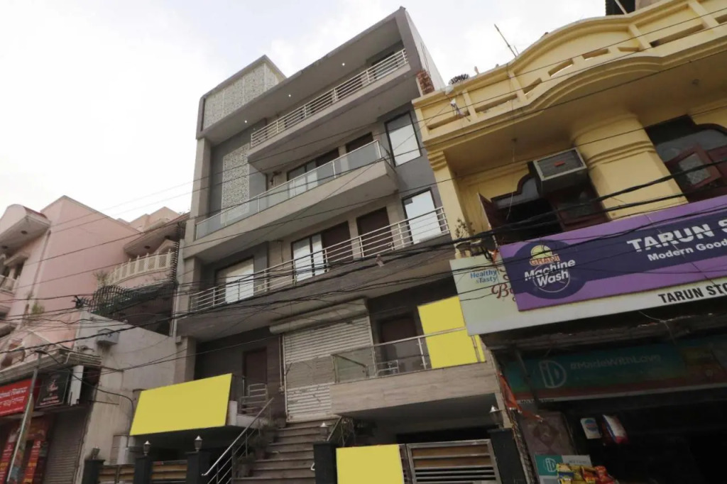 Pari Residency hotel