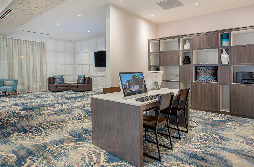 Holiday Inn Express & Suites Covington by IHG