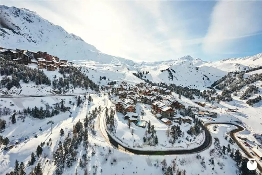 2 bed in Auberge Jerome Residence, Arc 1950