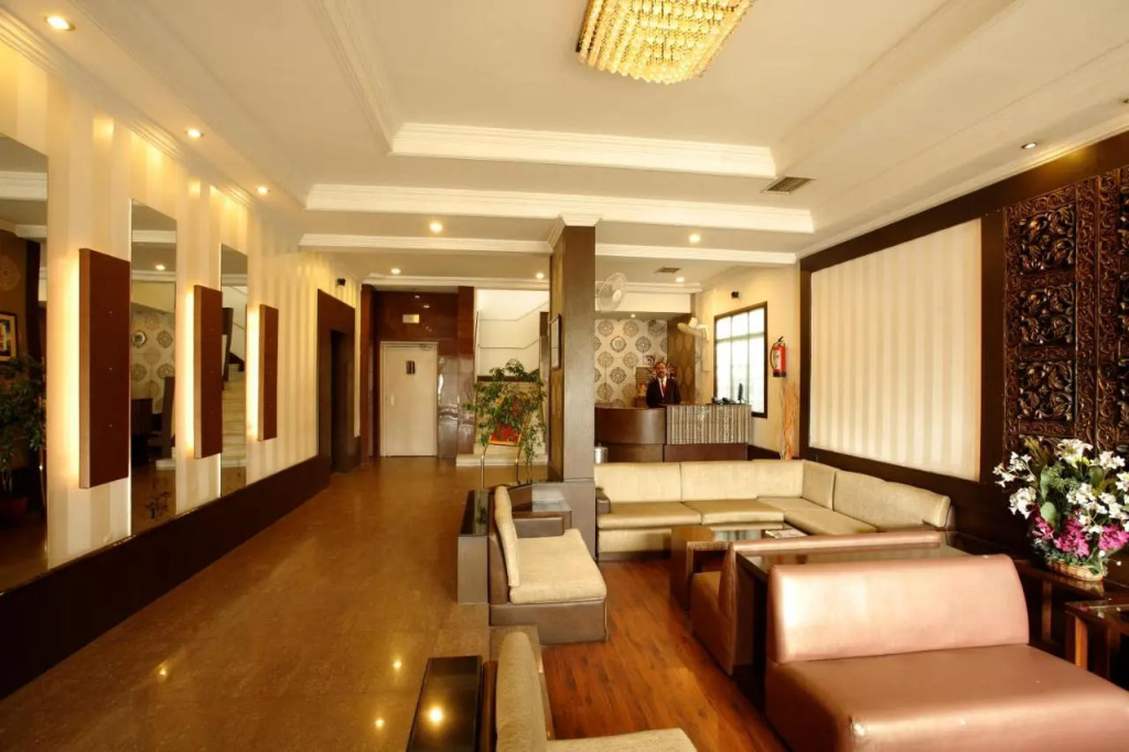 Hotel Surya Royal