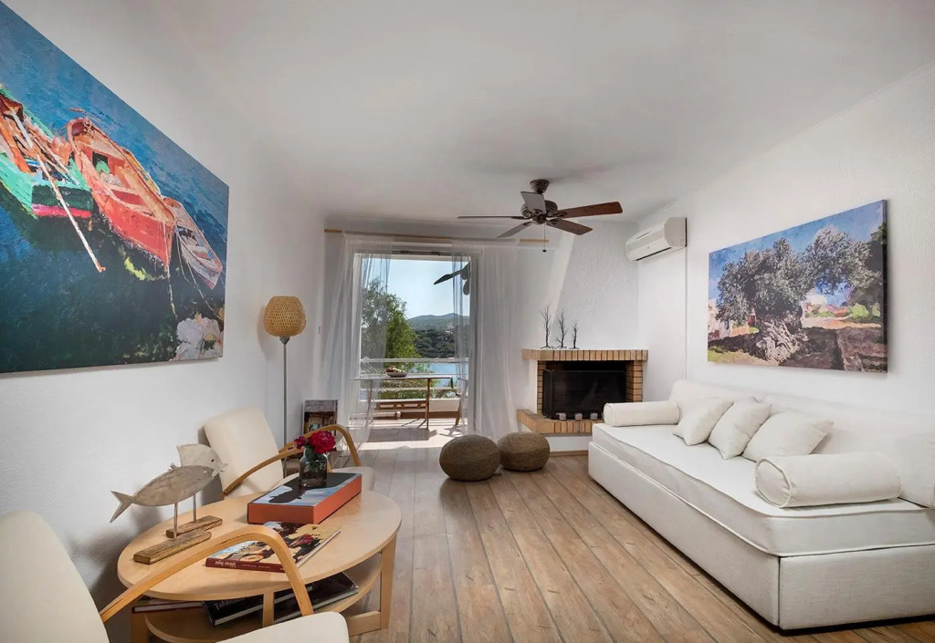 Artemis Beach Apartment