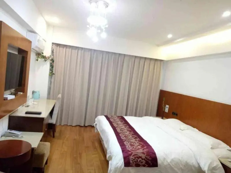 GreenTree Inn Ziyang Lezhi Government Tianchi Town Express Hotel
