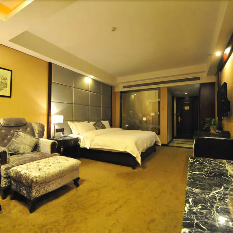 Grandness International Hotel