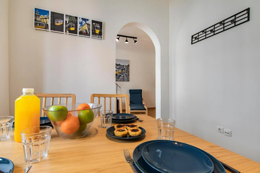 3 bedroom apt near Av. Liberdade
