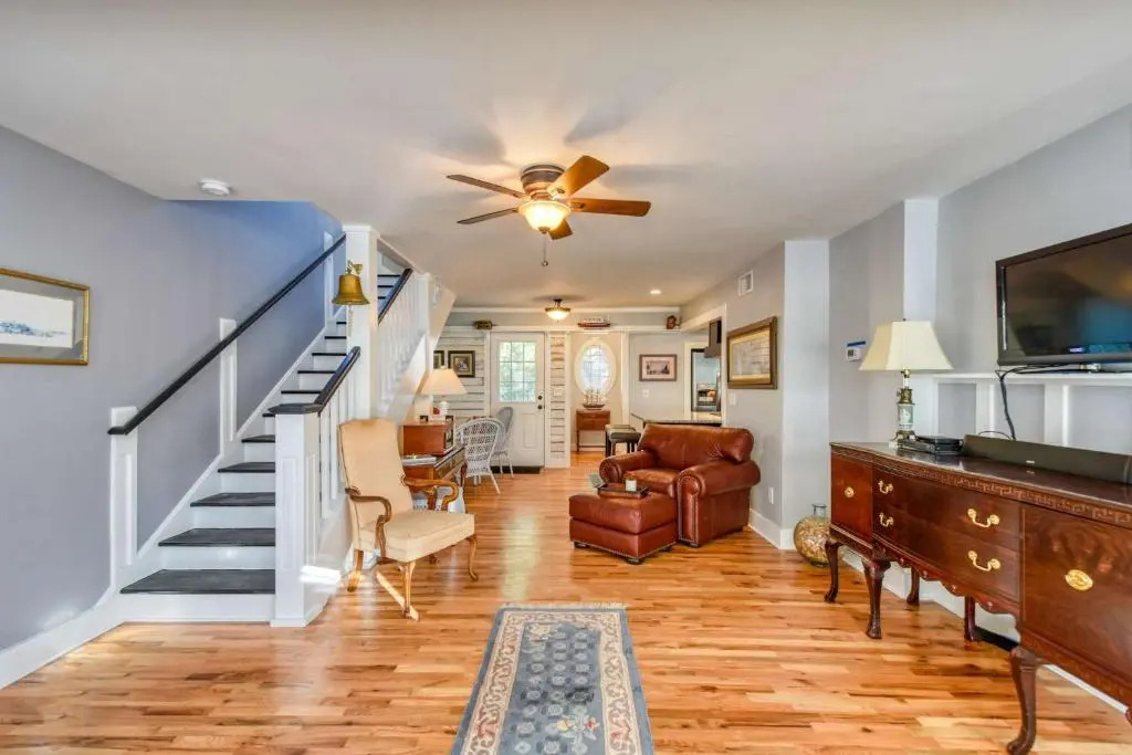 1 Fletcher Ln