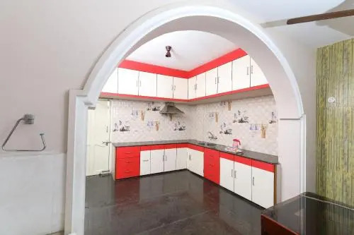 OYO 16798 Rj Residency