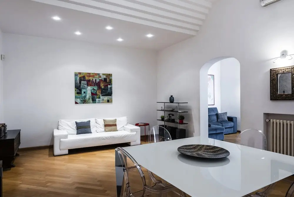 Agata Apartment With Balcony by Wonderful Italy