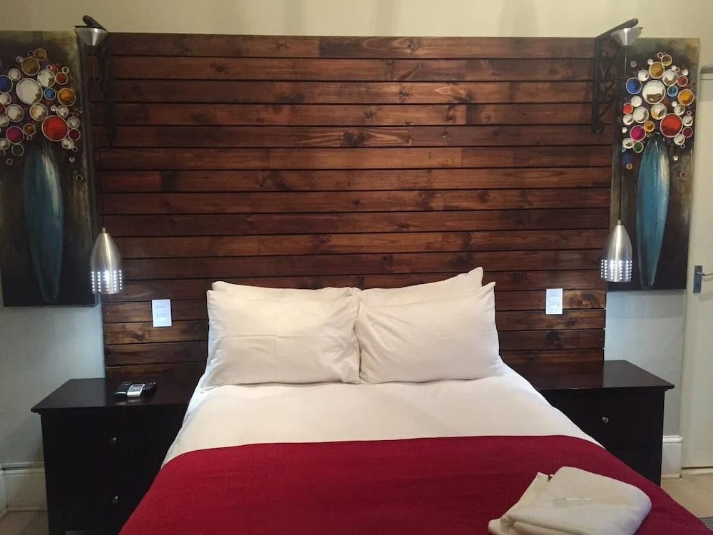 Tranquil House B&B @ 121 Berry St