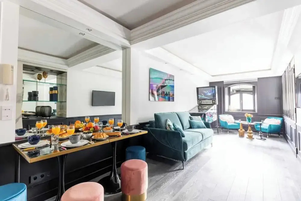 Modern Apartment - 1br/4p - Plaine-monceau