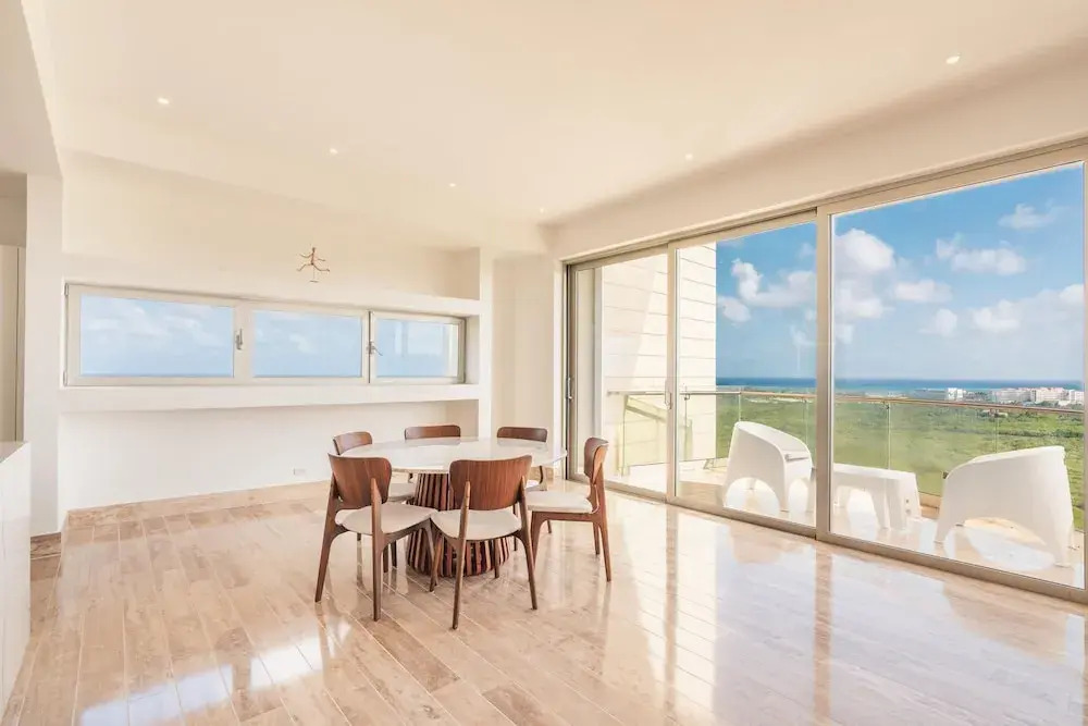 Penthouse With Private Picuzzi in Cap Cana