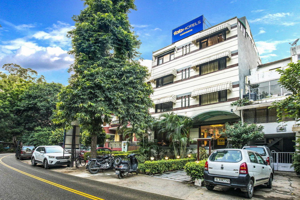 FabHotel Prime Aashraye