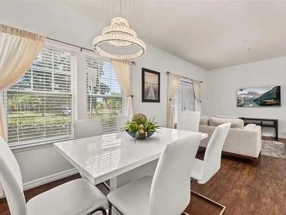 Spacious Family Retreat 4bdr Near Disney - 2408