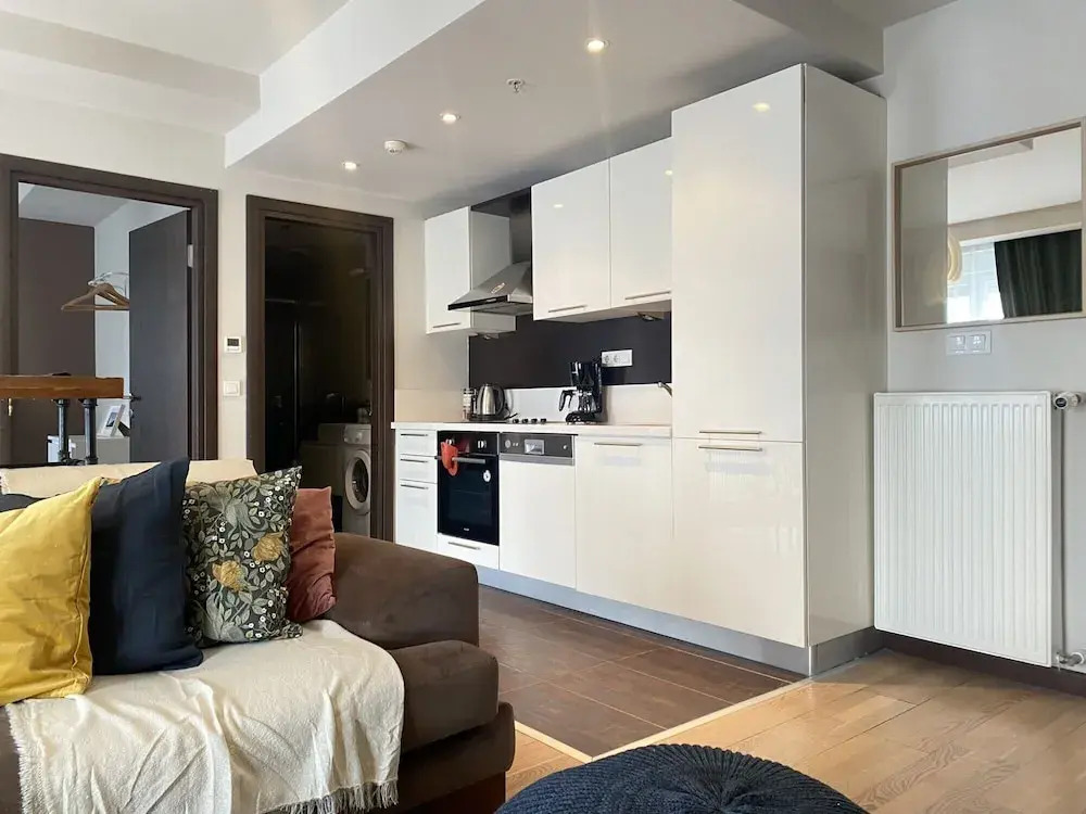 Chic Residence Flat With Central Location In Sisli