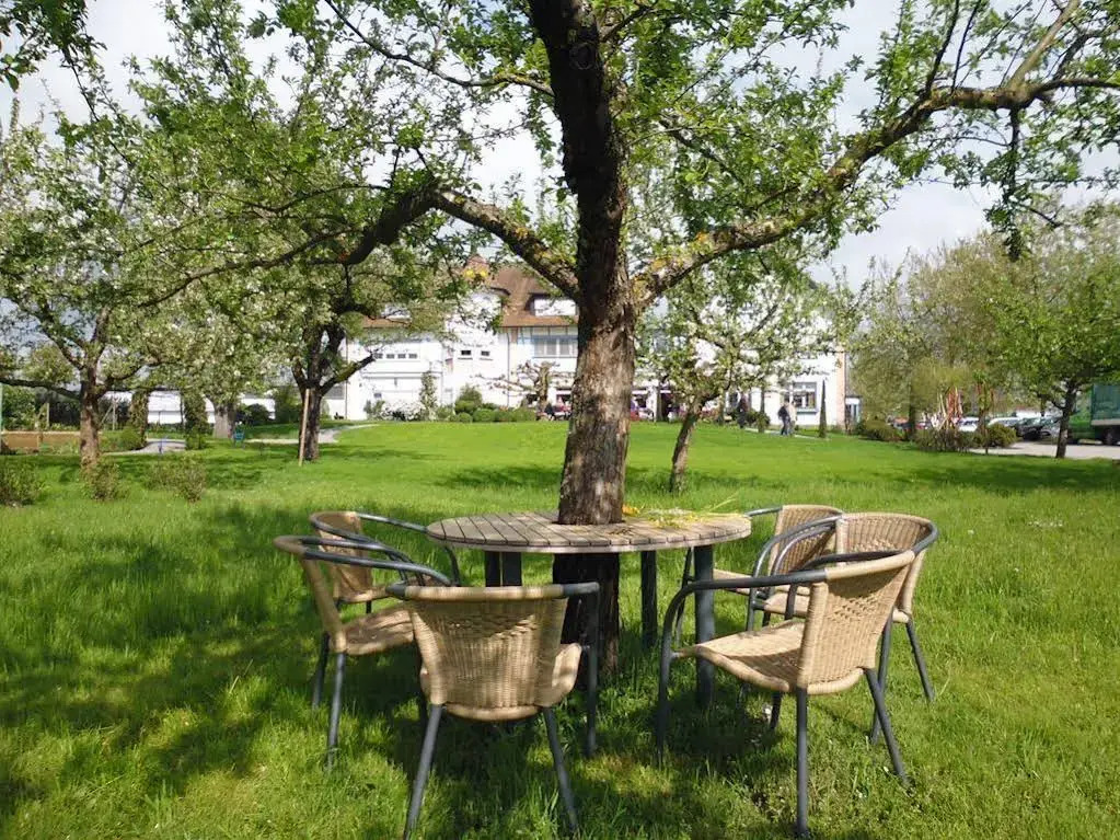 Recks Hotel-Restaurant