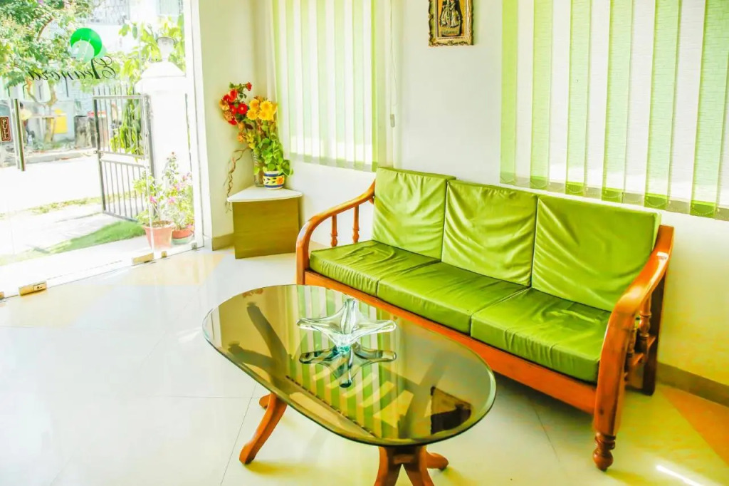FabHotel Eleanora - New Town