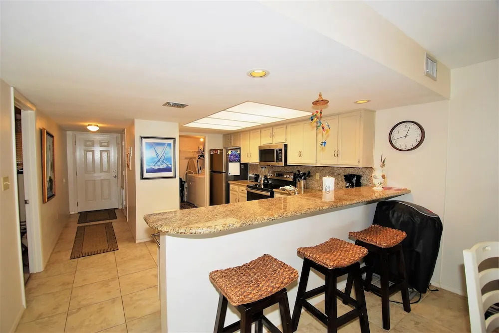Edgewater Unit #304 2 Bedroom Condo by Redawning