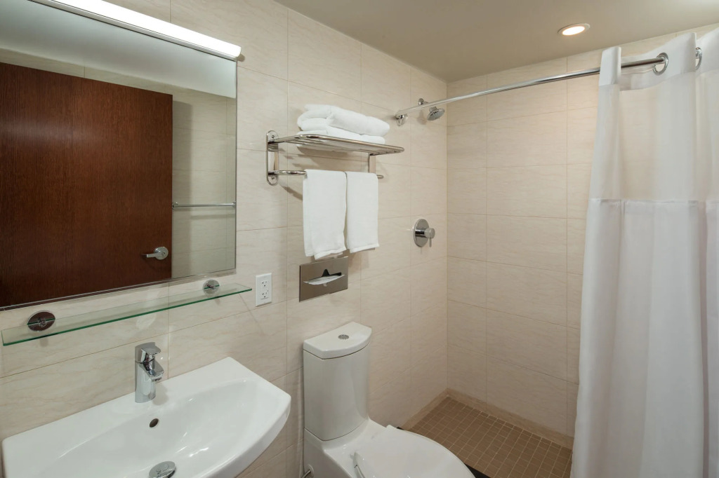 Jaslin Hotel