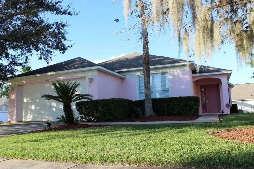 ACO FAMILY – 4 bd with pool (1520)