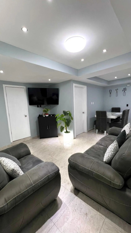 Private Penthouse / Penthouse Privado
