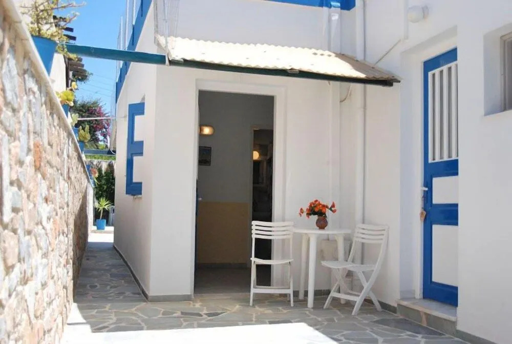 Aigaio View Studios & Rooms