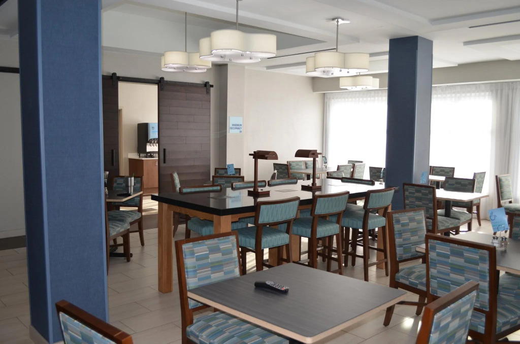 Holiday Inn Express Hotel & Suites Anniston/Oxford by IHG