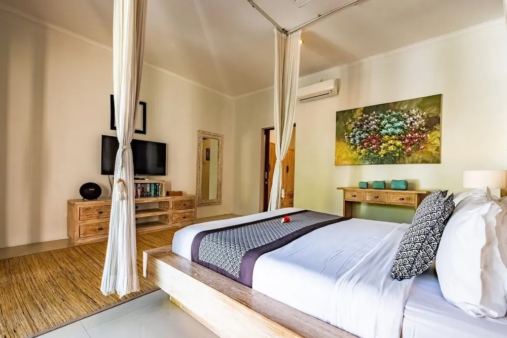 Central Seminyak Villa Martini