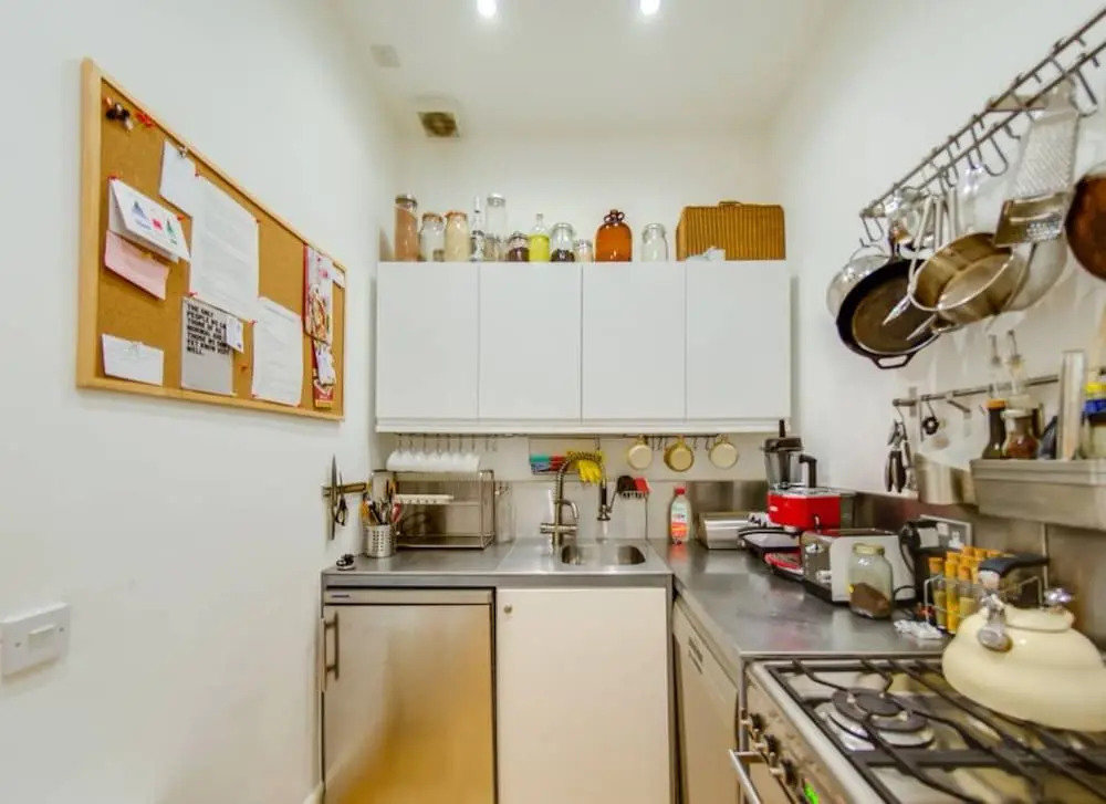 2 Bedroom Apartment With Cinema Screen Sleeps 5