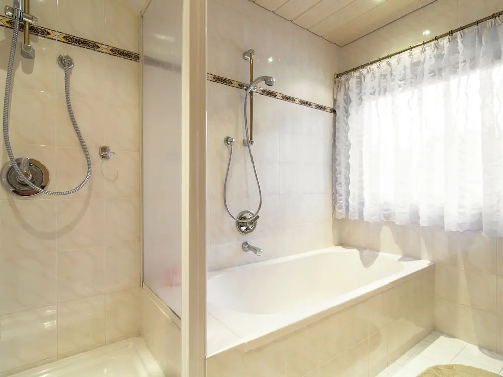 Contemporary Apartment in Kampl near Ski Area