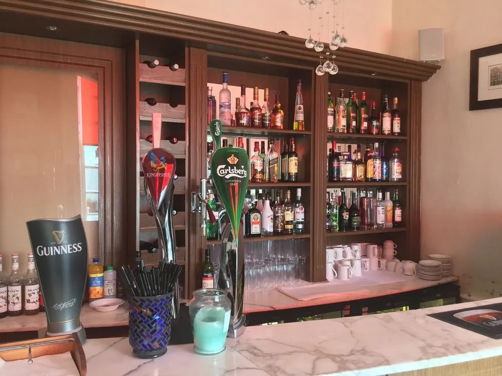 Baylis Park Hotel