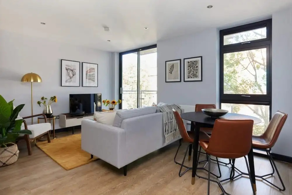 The Whitechapel Place Stunning 2bdr Flat With Balcony