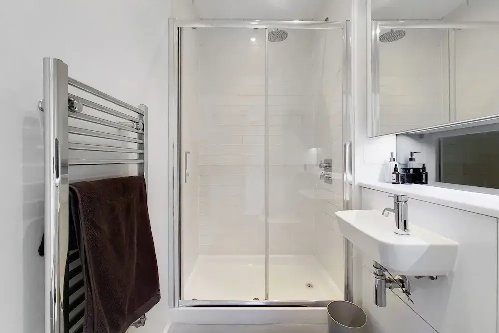 Stay in Style Modern 2 Bed Apartment
