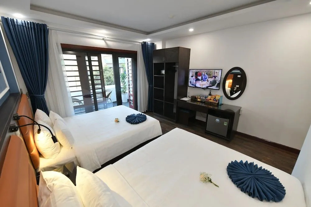 Golden Spring Hotel