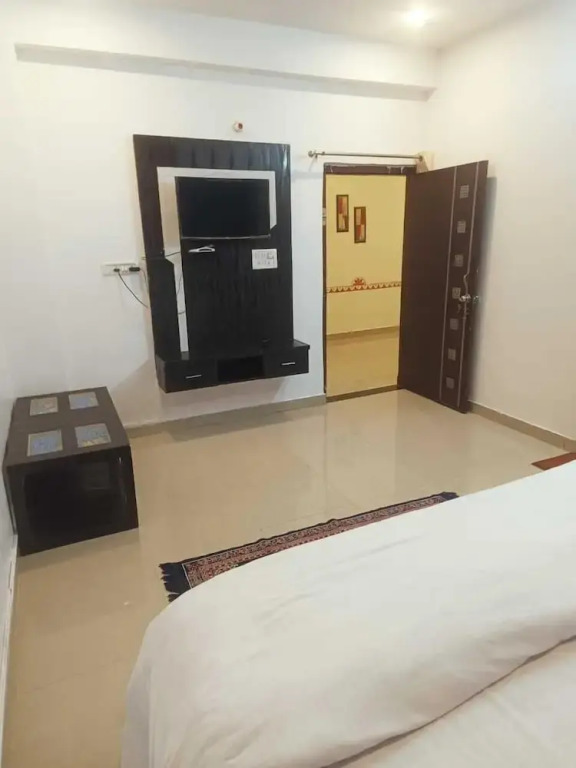 Quila Camps and Resort, Burja
