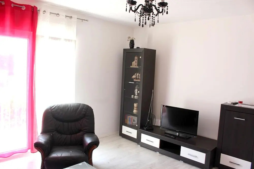 Apartment With 3 Bedrooms in Stobrec, With Furnished Balcony and Wifi Near the Beach