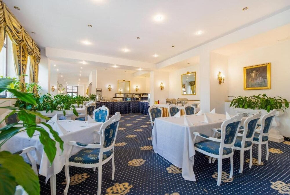 Hotel Cetate