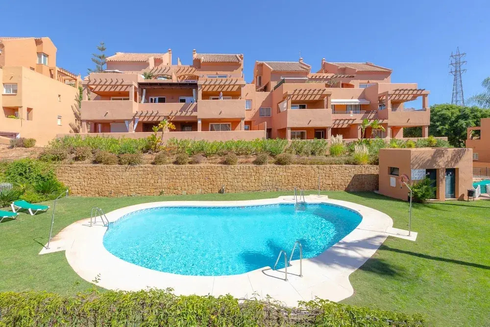Los Lagos in Elviria