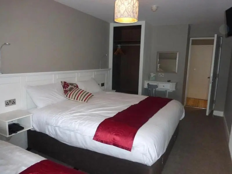 Ryans Hotel