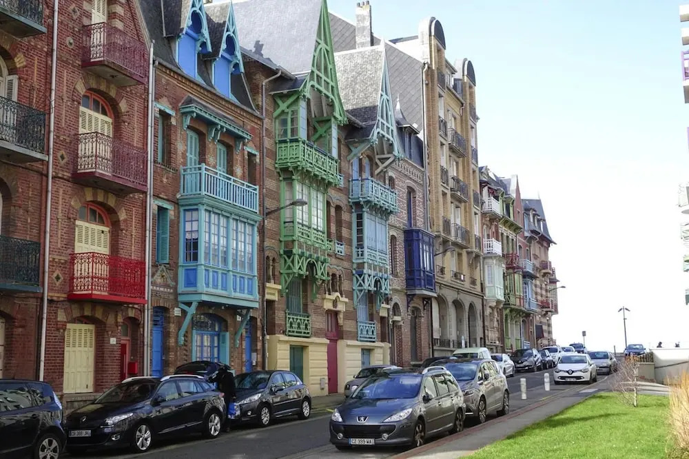 Semi-detached house, Rieux