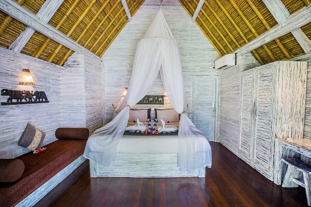 Lembongan Mantra Huts
