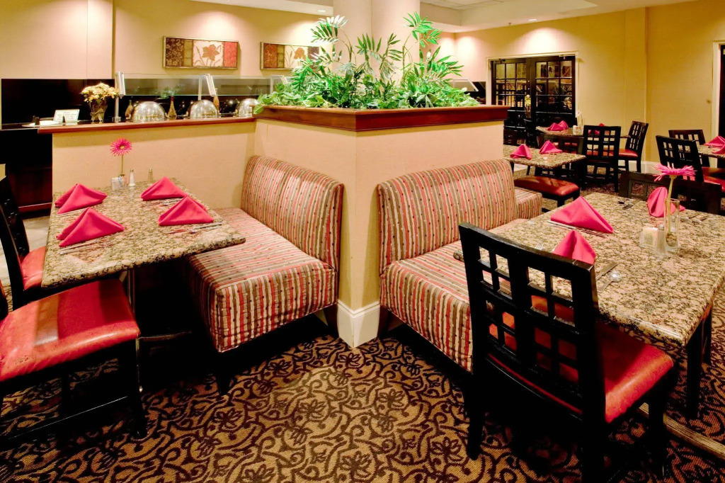 Holiday Inn & Suites Raleigh Cary by IHG