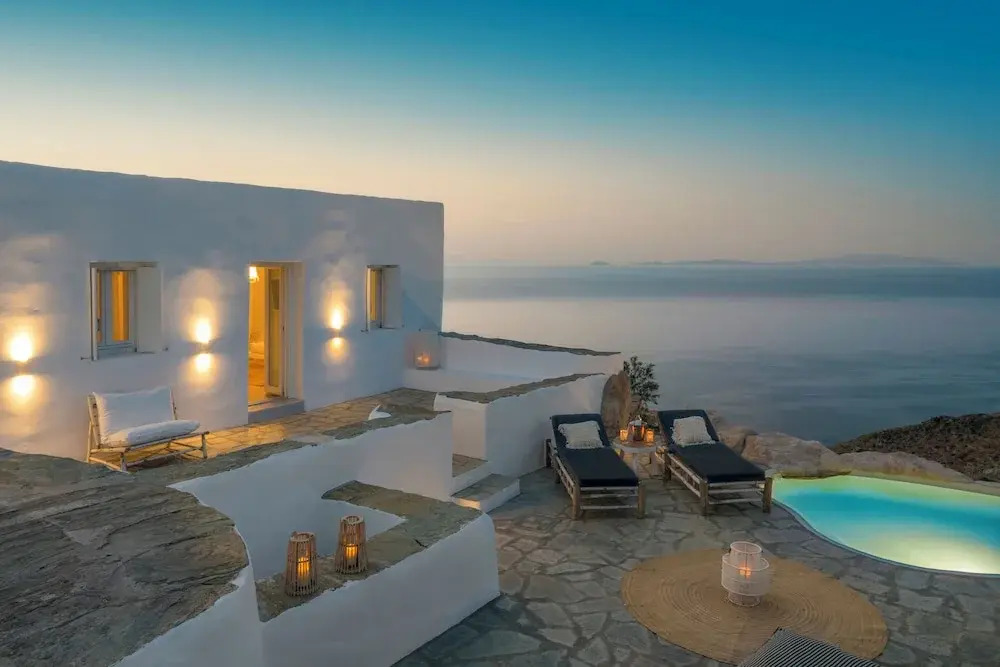 Makarias Traditional Luxury Villas